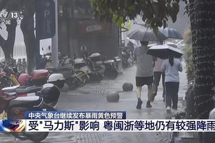 普理查德：蒂尔曼很全面 移动能力很不错